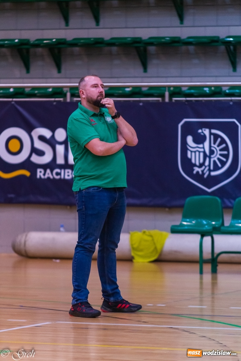 Zdjęcie w galerii na portalu naszwodzislaw.com: Siatkarskie derby w gatunku horroru [FOTO] wiadomości z regionu