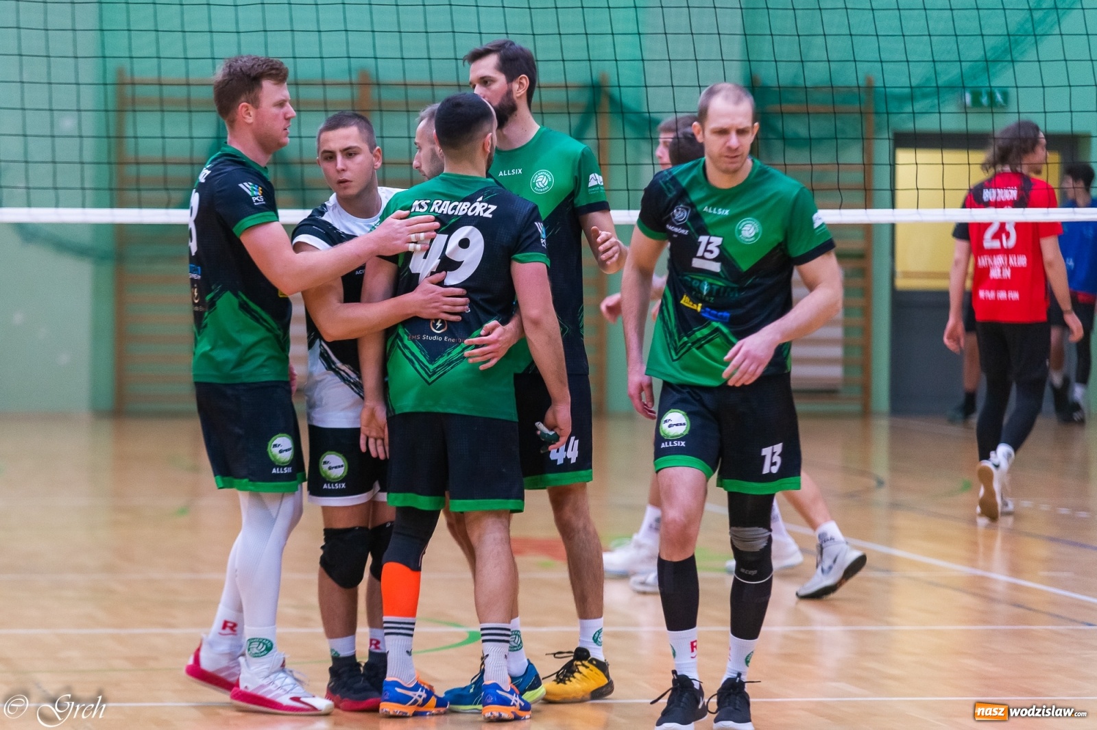 Zdjęcie w galerii na portalu naszwodzislaw.com: Siatkarskie derby w gatunku horroru [FOTO] wiadomości z regionu