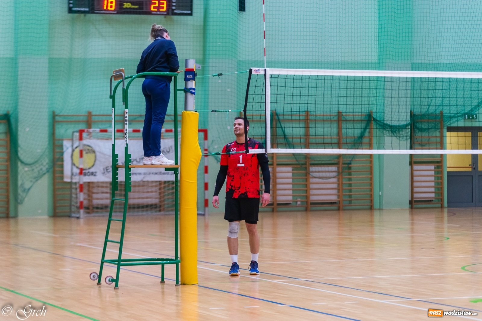 Zdjęcie w galerii na portalu naszwodzislaw.com: Siatkarskie derby w gatunku horroru [FOTO] wiadomości z regionu