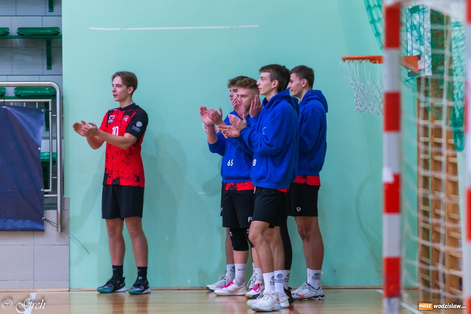 Zdjęcie w galerii na portalu naszwodzislaw.com: Siatkarskie derby w gatunku horroru [FOTO] wiadomości z regionu