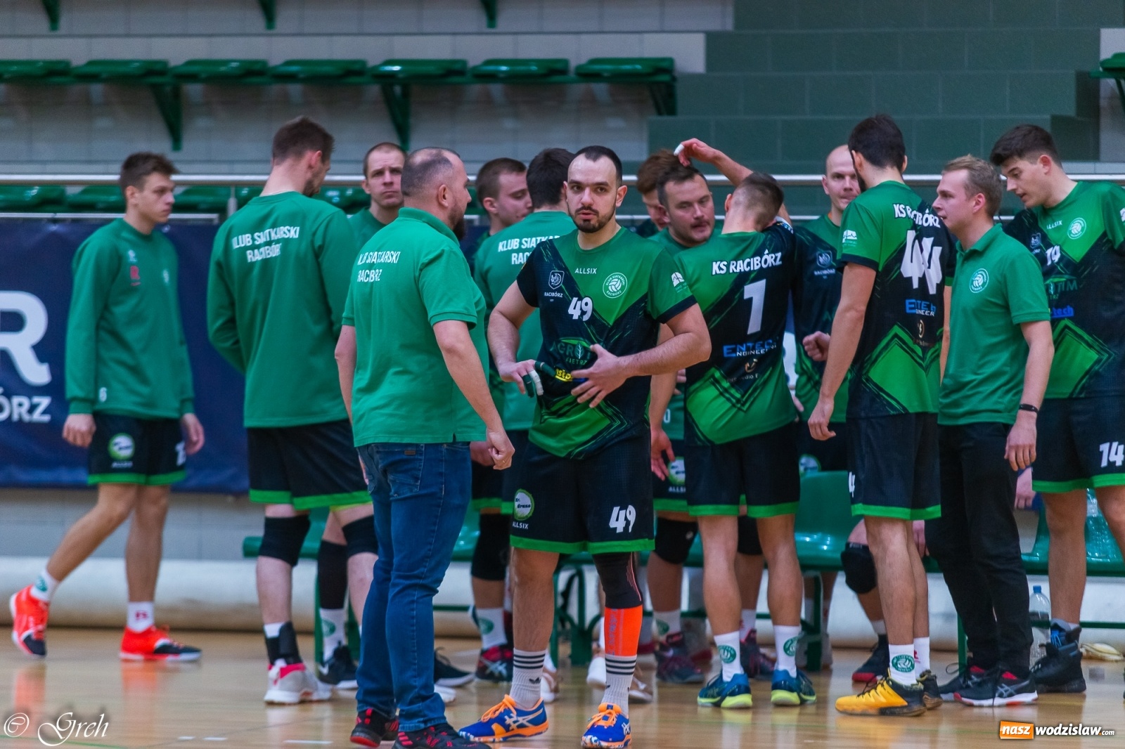 Zdjęcie w galerii na portalu naszwodzislaw.com: Siatkarskie derby w gatunku horroru [FOTO] wiadomości z regionu