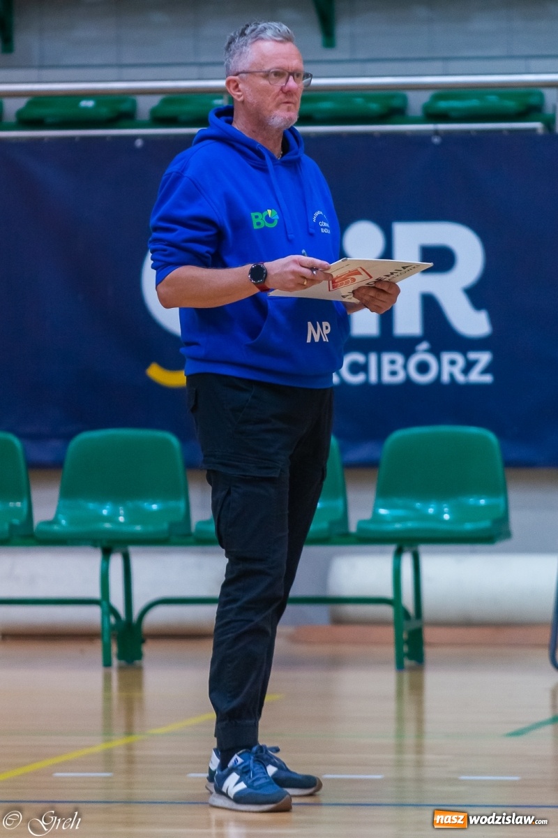 Zdjęcie w galerii na portalu naszwodzislaw.com: Siatkarskie derby w gatunku horroru [FOTO] wiadomości z regionu