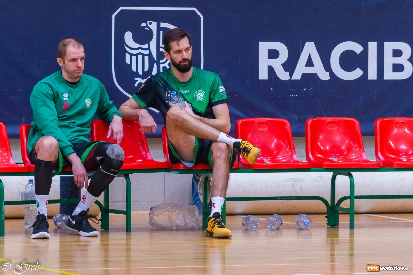 Zdjęcie w galerii na portalu naszwodzislaw.com: Siatkarskie derby w gatunku horroru [FOTO] wiadomości z regionu