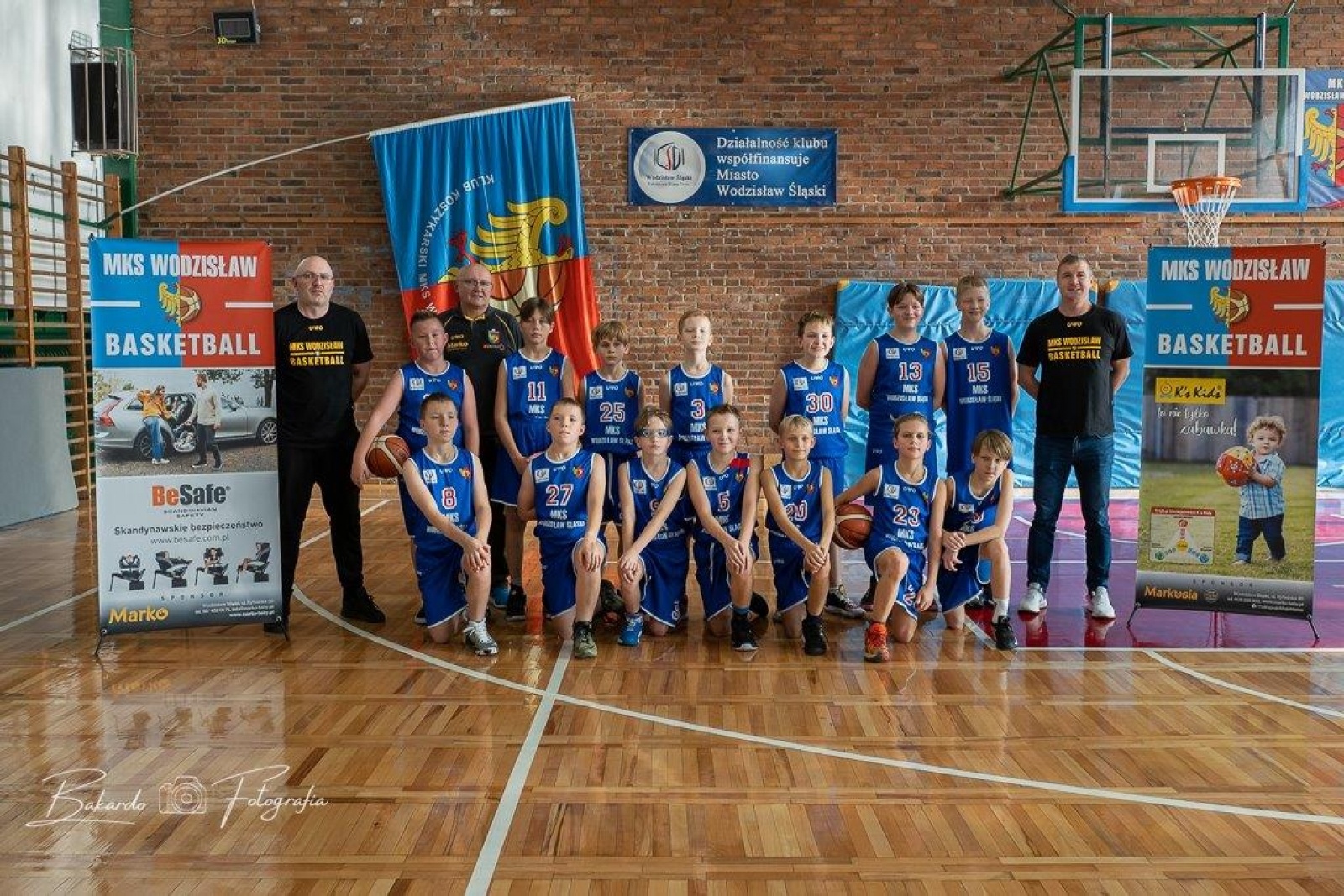 Zdjęcie w galerii na portalu naszwodzislaw.com: Pierwszy wodzisławski turniej minikoszykówki - U12M wiadomości z regionu