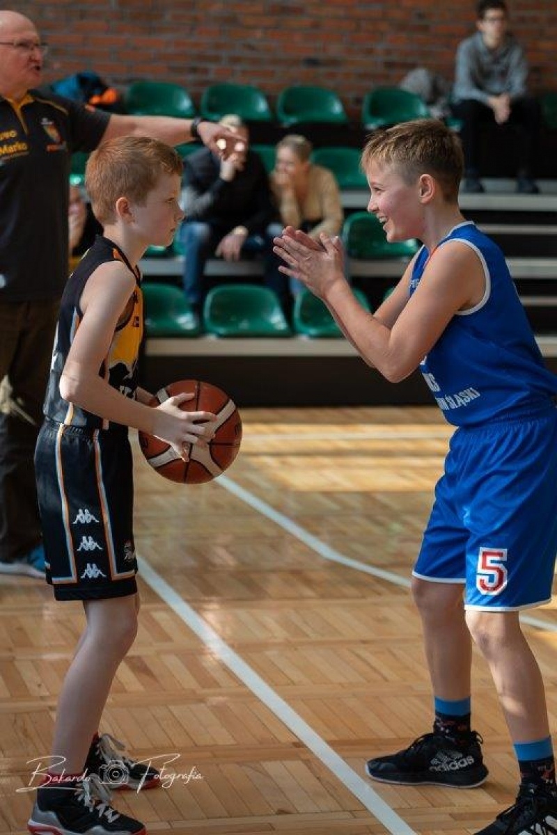 Zdjęcie w galerii na portalu naszwodzislaw.com: Pierwszy wodzisławski turniej minikoszykówki - U12M wiadomości z regionu