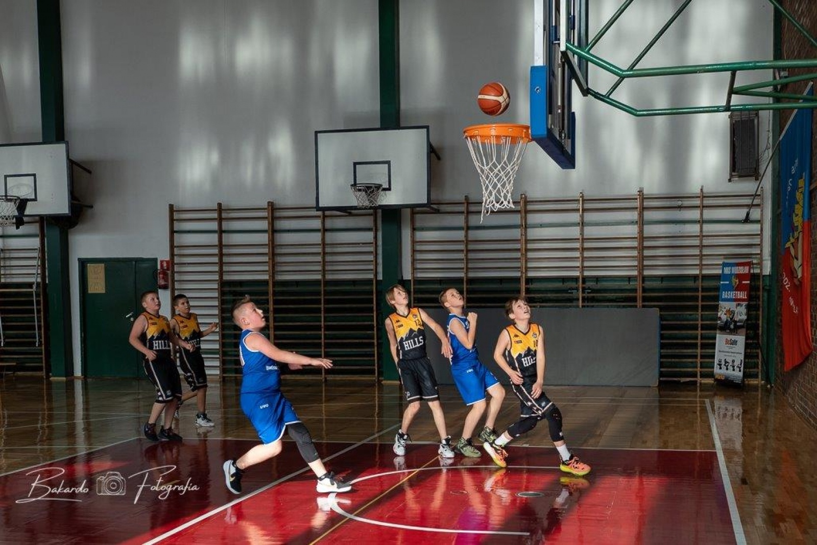 Zdjęcie w galerii na portalu naszwodzislaw.com: Pierwszy wodzisławski turniej minikoszykówki - U12M wiadomości z regionu