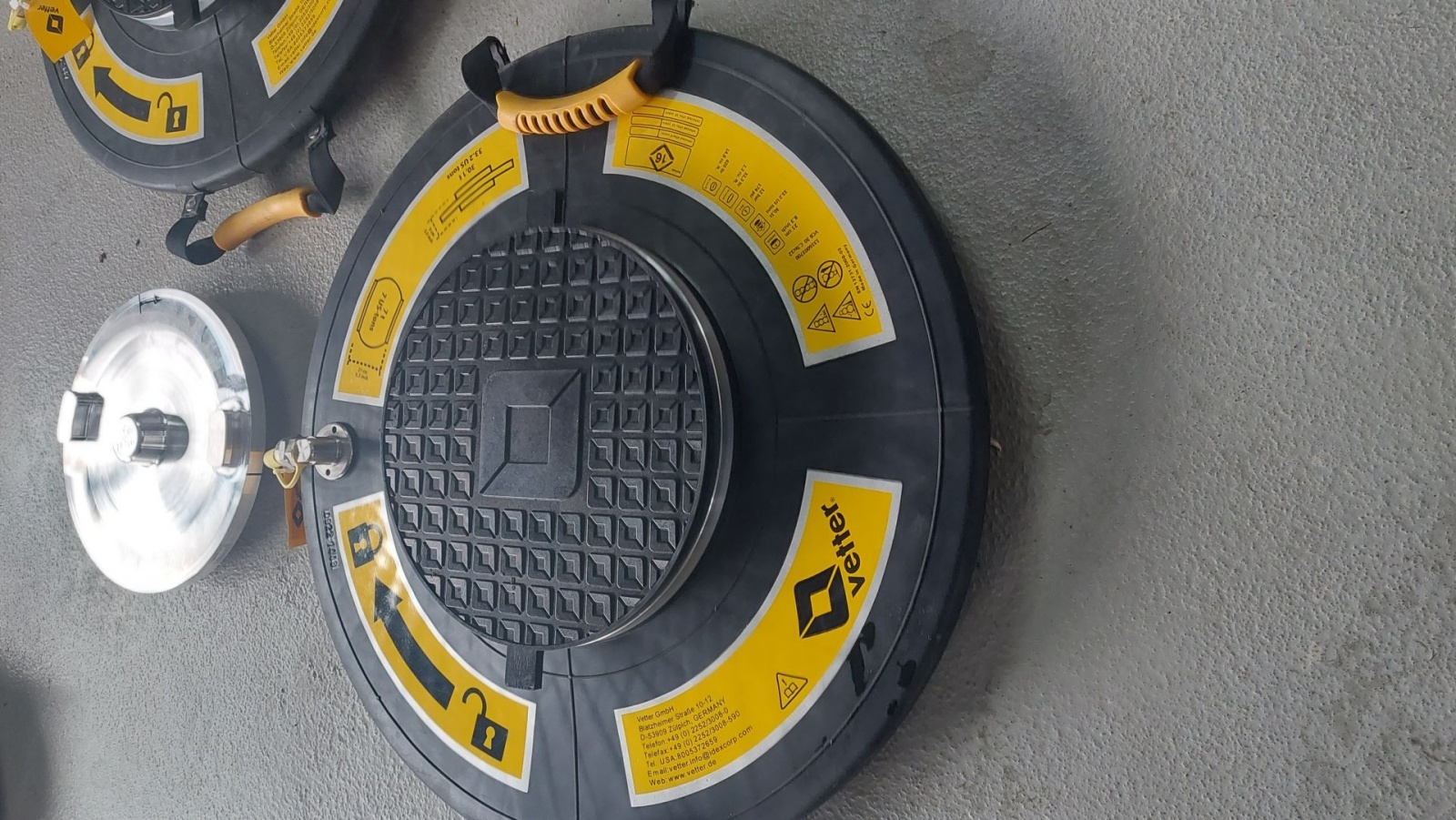 Zdjęcie w galerii na portalu naszwodzislaw.com: Kolejny nowoczesny sprzęt ratunkowy trafił do strażaków wiadomości z regionu