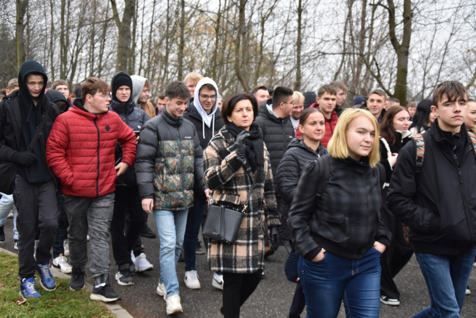 Zdjęcie w galerii na portalu naszwodzislaw.com: Święto Szkoły z kolejną umową patronacką [FOTO] wiadomości z regionu