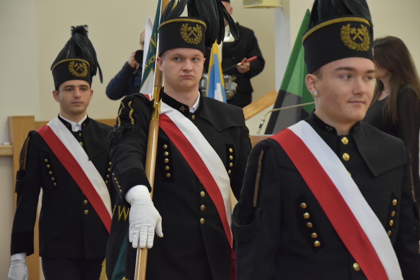 Zdjęcie w galerii na portalu naszwodzislaw.com: Święto Szkoły z kolejną umową patronacką [FOTO] wiadomości z regionu