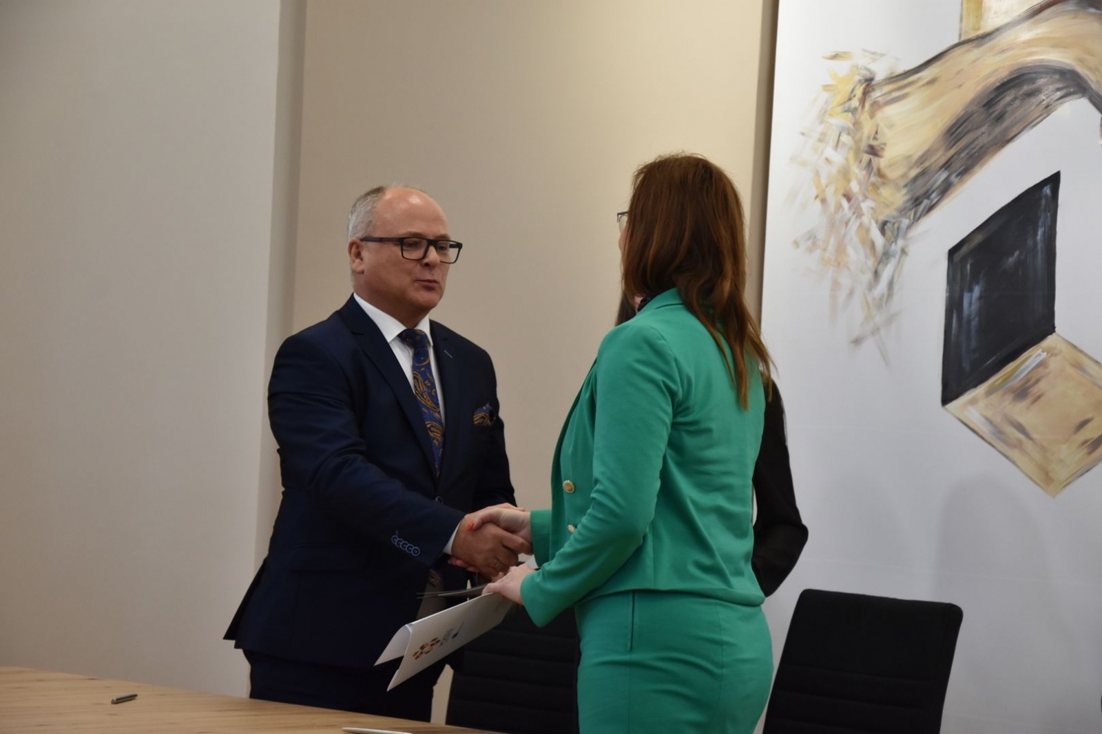 Zdjęcie w galerii na portalu naszwodzislaw.com: Święto Szkoły z kolejną umową patronacką [FOTO] wiadomości z regionu