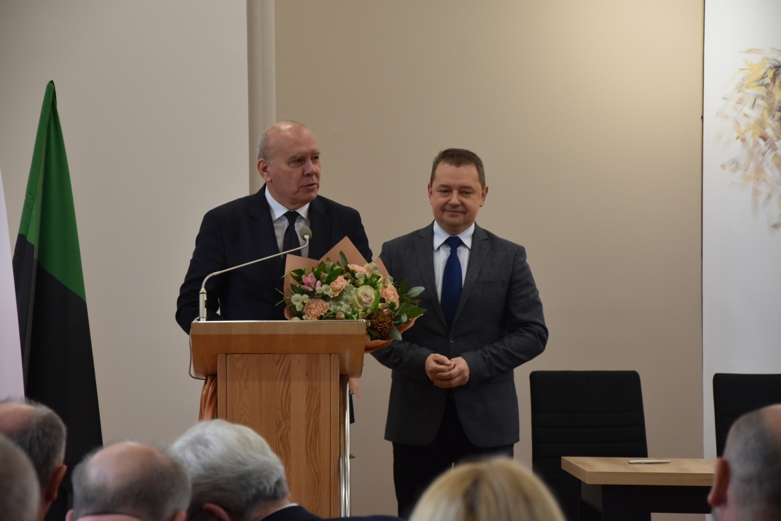 Zdjęcie w galerii na portalu naszwodzislaw.com: Święto Szkoły z kolejną umową patronacką [FOTO] wiadomości z regionu