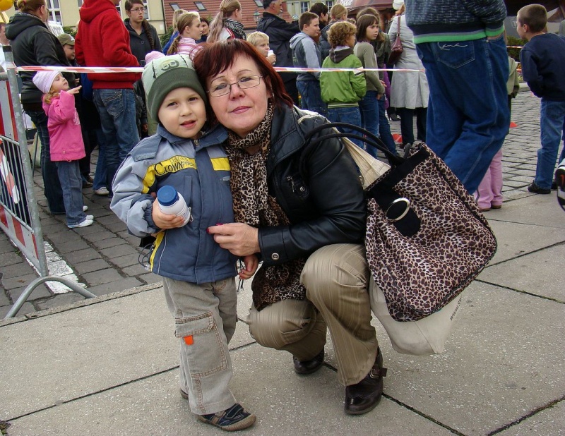 Zdjęcie w galerii na portalu naszwodzislaw.com: Trzy rzuty mleka w rynku wiadomości z regionu