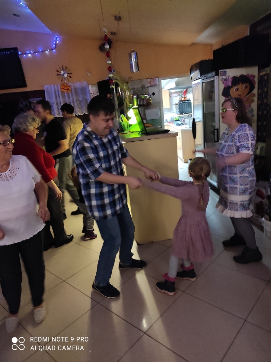 Zdjęcie w galerii na portalu naszwodzislaw.com: Dzień Osób Niepełnosprawnych w świetlicy Radość Życia w Pszowie wiadomości z regionu