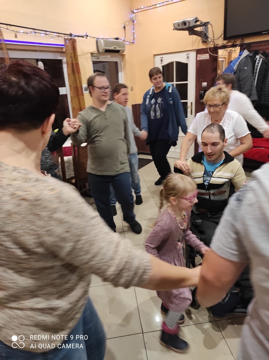 Zdjęcie w galerii na portalu naszwodzislaw.com: Dzień Osób Niepełnosprawnych w świetlicy Radość Życia w Pszowie wiadomości z regionu