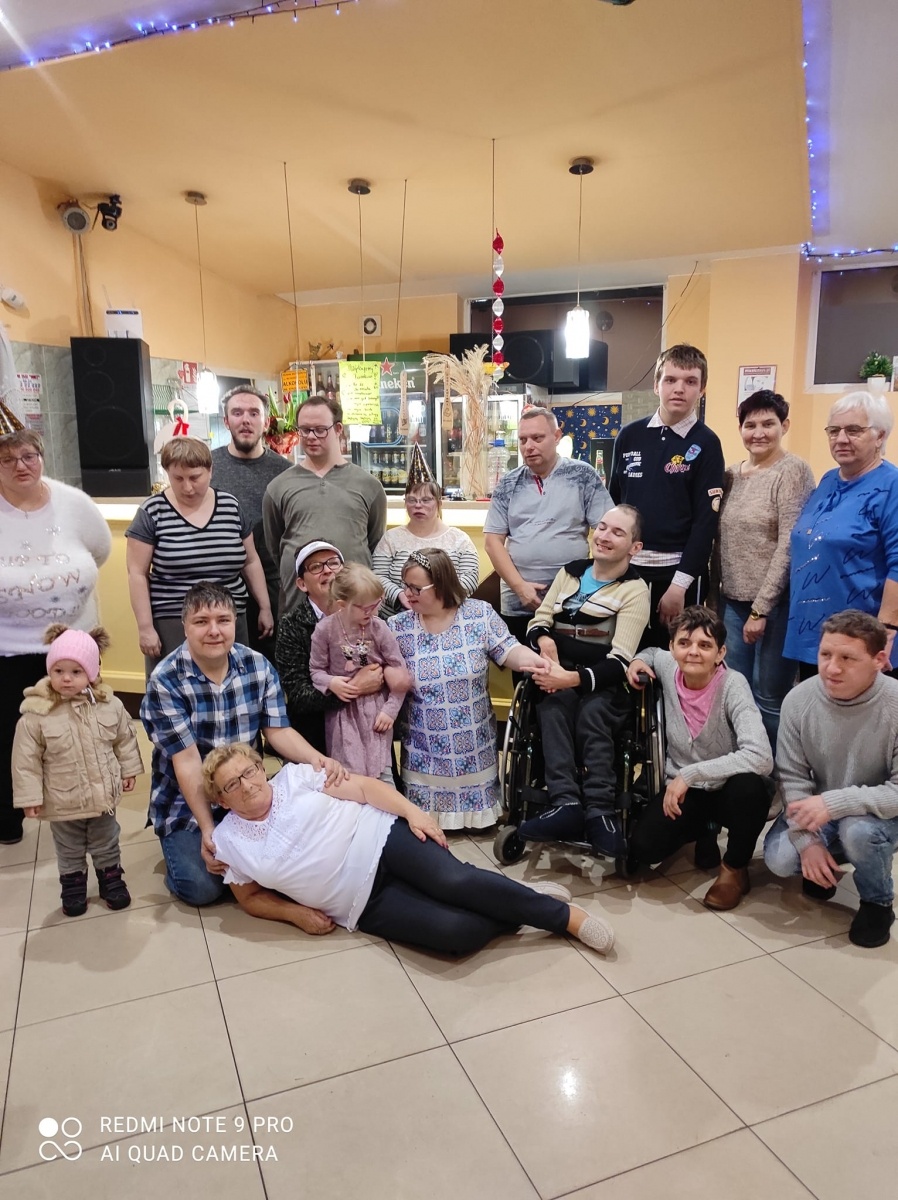Zdjęcie w galerii na portalu naszwodzislaw.com: Dzień Osób Niepełnosprawnych w świetlicy Radość Życia w Pszowie wiadomości z regionu