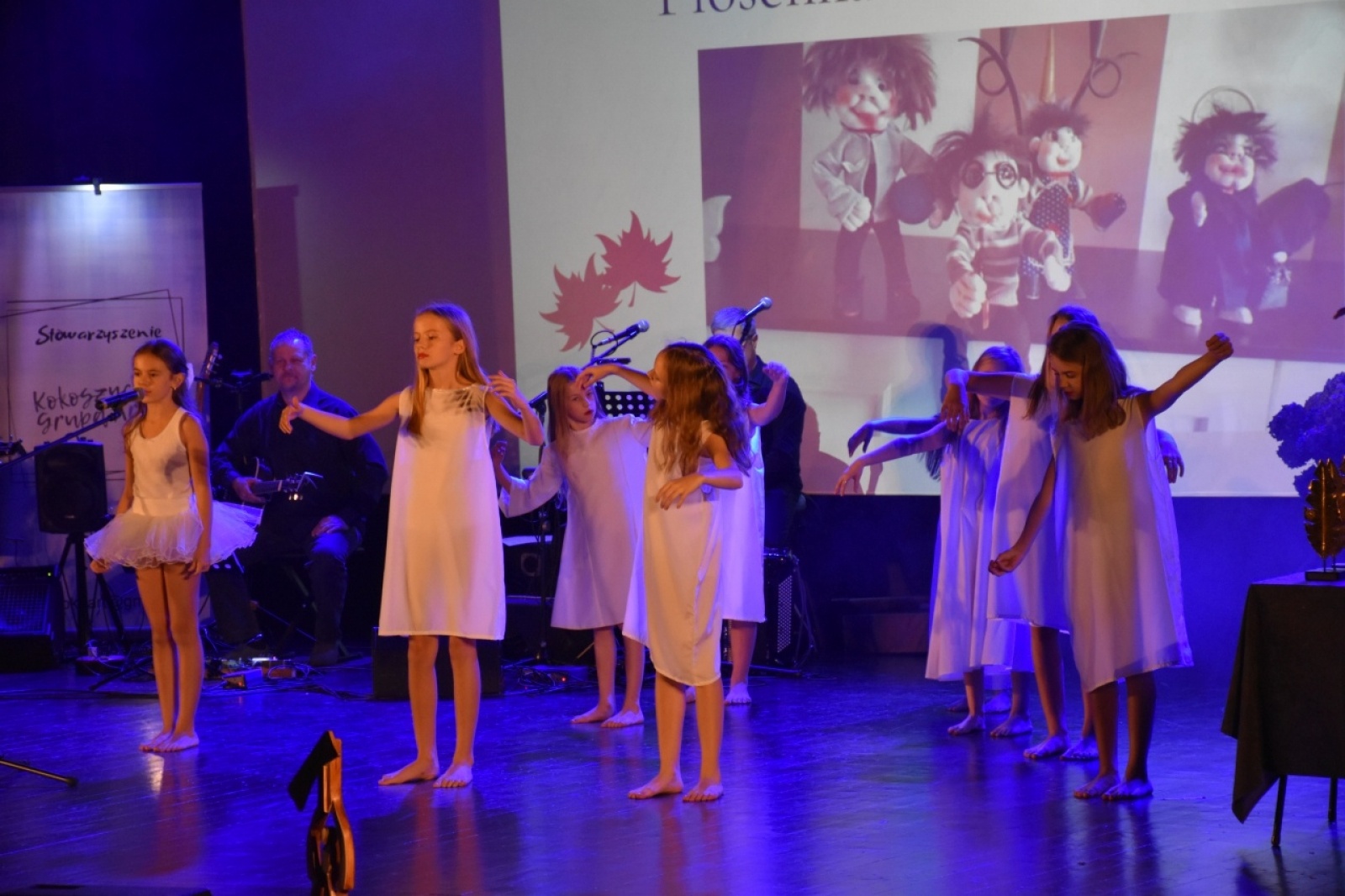 Zdjęcie w galerii na portalu naszwodzislaw.com: VIII Kokoszycka Jesień Artystyczna za nami [FOTO] wiadomości z regionu