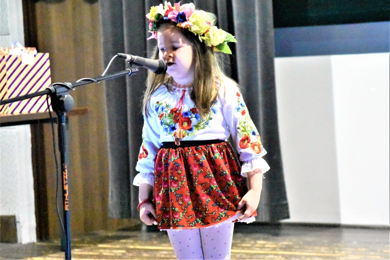 Zdjęcie w galerii na portalu naszwodzislaw.com: Gwara w naszej gminie ciągle żywa! Dzieciaki zaprezentowały swój kunszt wiadomości z regionu