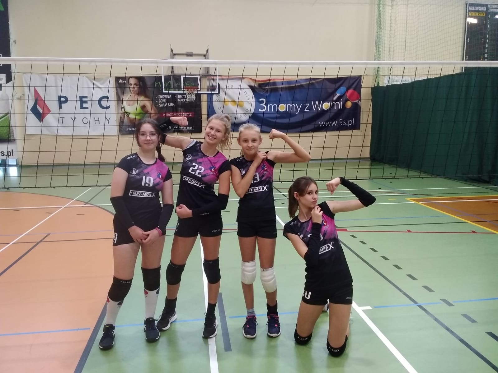 Zdjęcie w galerii na portalu naszwodzislaw.com: Siatkarki ZORZY z wysokimi zwycięstwami wiadomości z regionu
