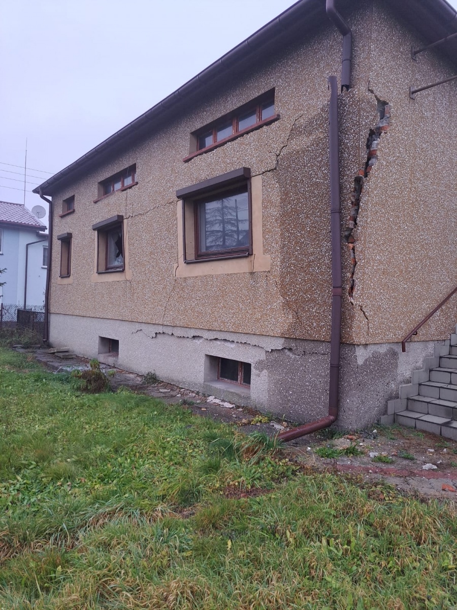 Zdjęcie w galerii na portalu naszwodzislaw.com: Wybuch gazu w Olzie. Budynek kompletnie zdemolowany [FOTO] wiadomości z regionu