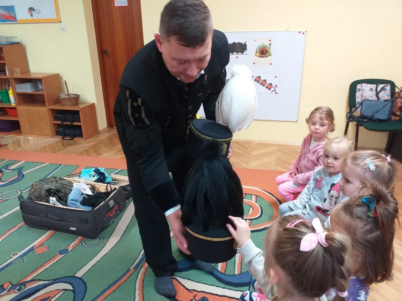 Zdjęcie w galerii na portalu naszwodzislaw.com: Przedszkolaki z Pszowa poznały zawód górnika wiadomości z regionu