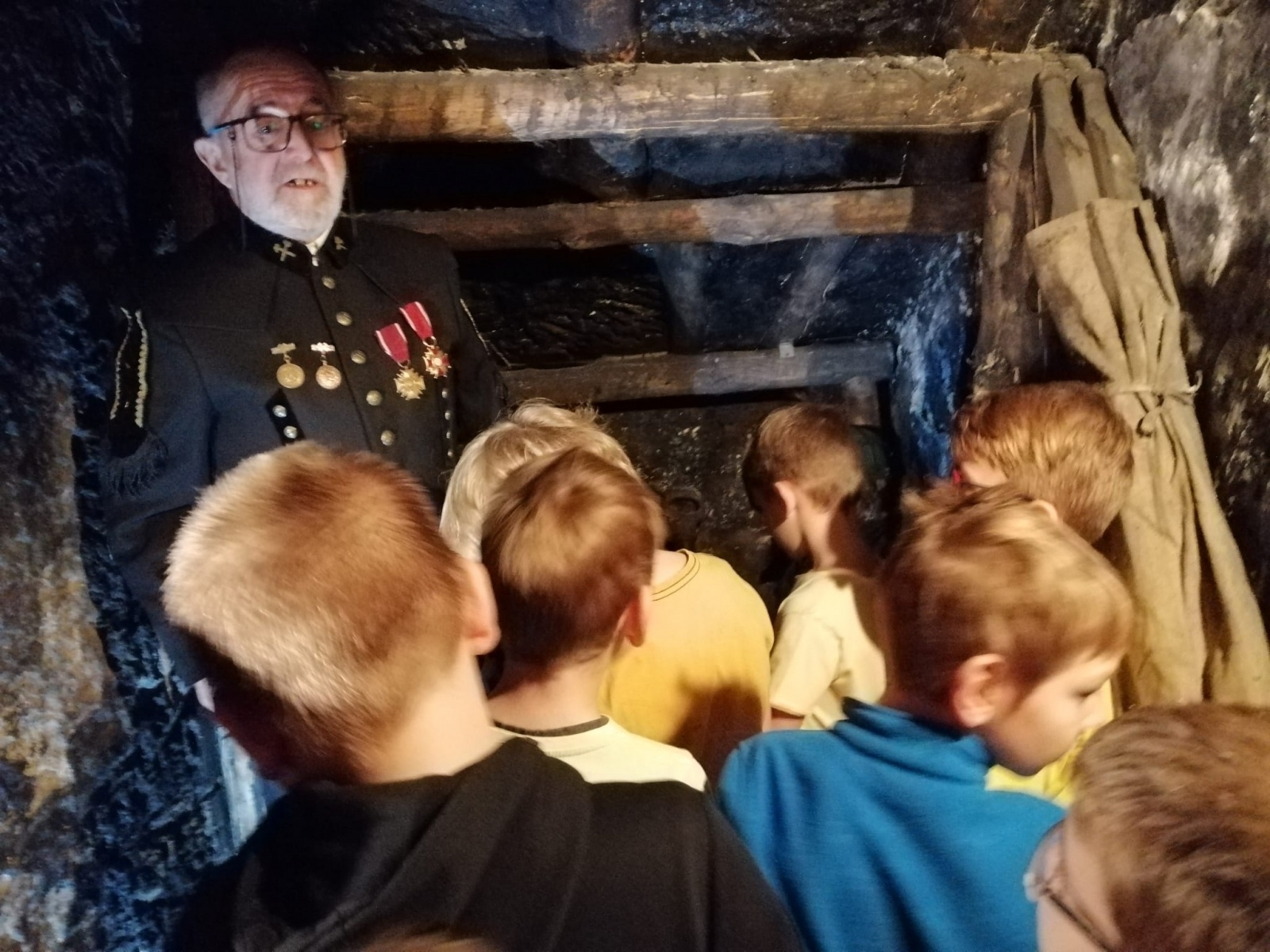 Zdjęcie w galerii na portalu naszwodzislaw.com: ZSP1 - szkoła oparta na tradycji wiadomości z regionu