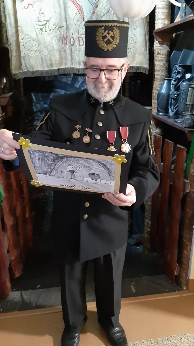 Zdjęcie w galerii na portalu naszwodzislaw.com: ZSP1 - szkoła oparta na tradycji wiadomości z regionu