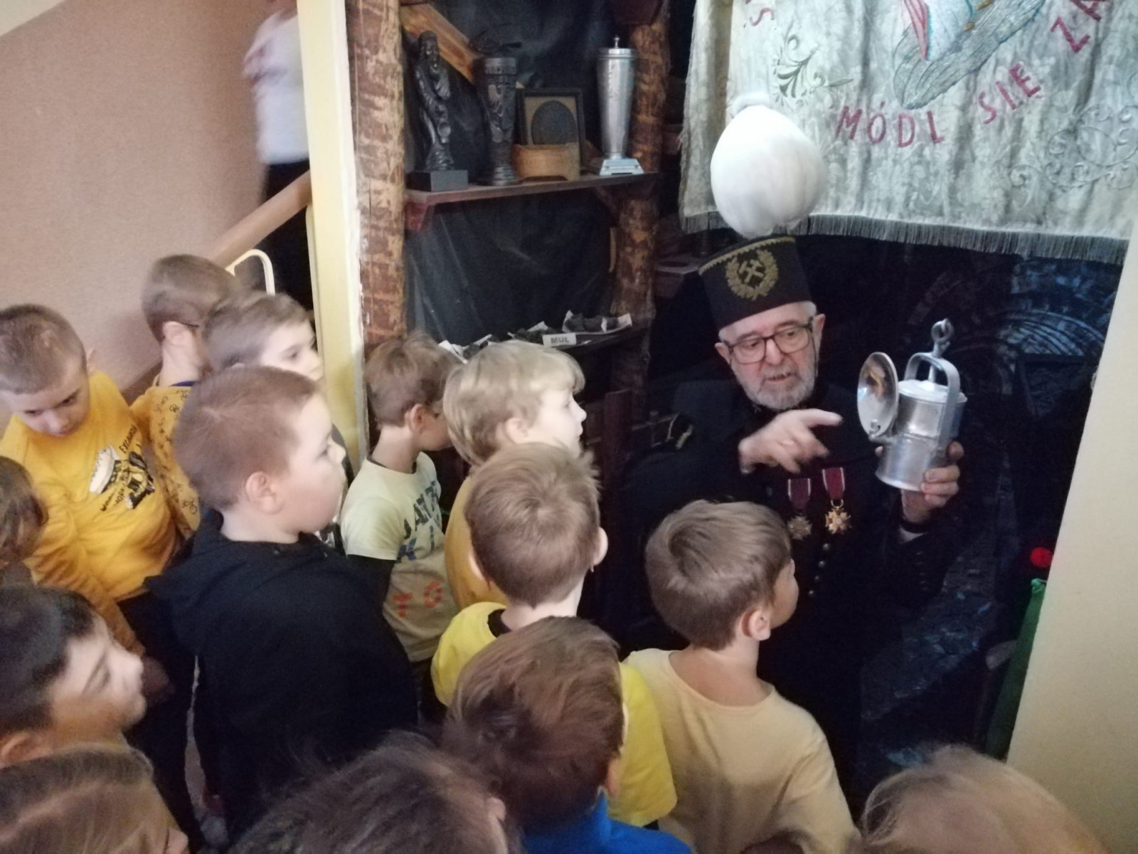 Zdjęcie w galerii na portalu naszwodzislaw.com: ZSP1 - szkoła oparta na tradycji wiadomości z regionu