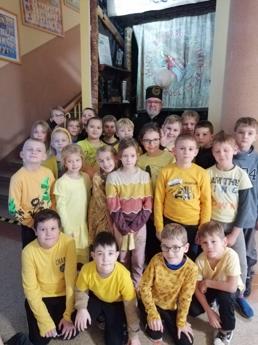 Zdjęcie w galerii na portalu naszwodzislaw.com: ZSP1 - szkoła oparta na tradycji wiadomości z regionu