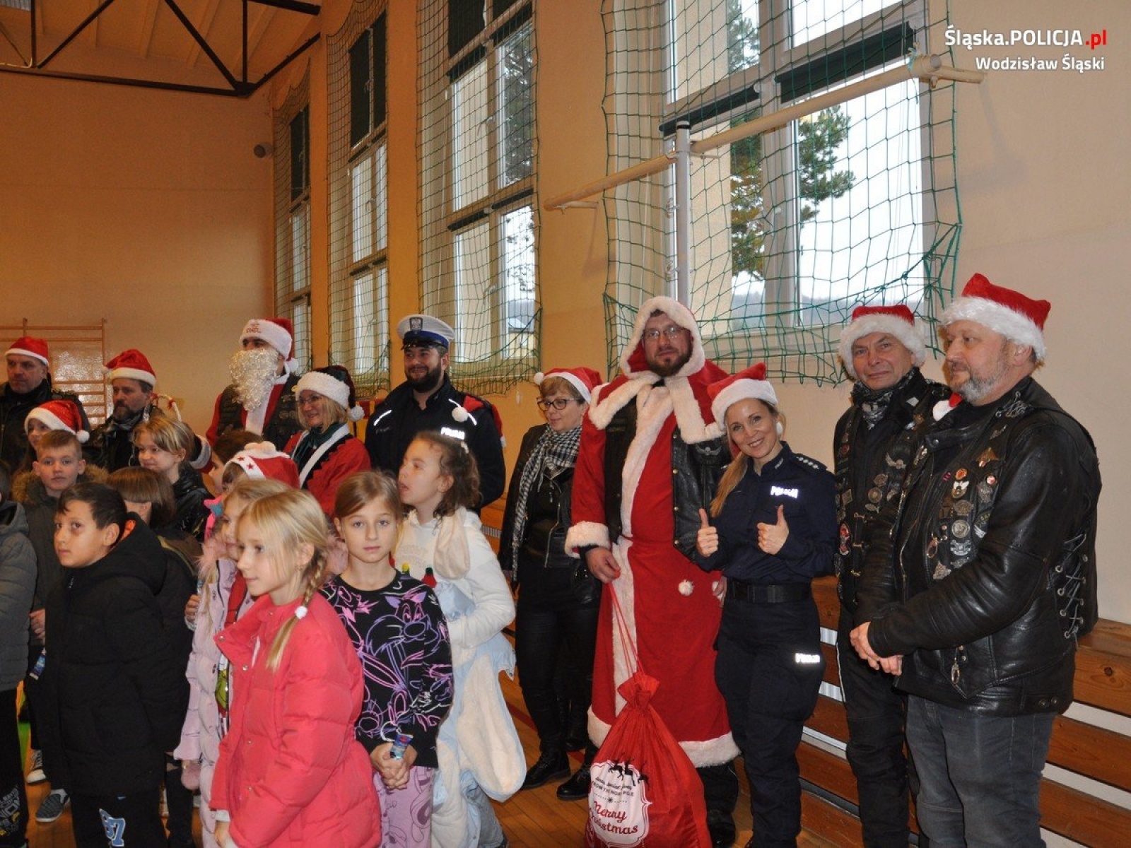 Zdjęcie w galerii na portalu naszwodzislaw.com: Motocyklowe Mikołajki w Krostoszowicach wiadomości z regionu