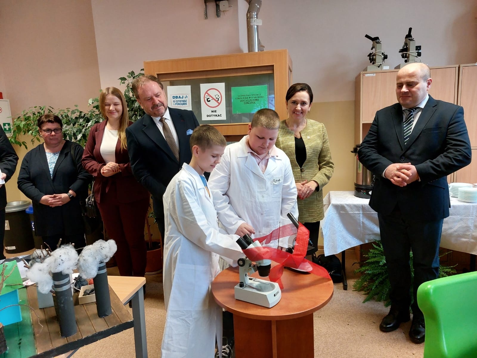 Zdjęcie w galerii na portalu naszwodzislaw.com: W czyżowickiej podstawówce powstało Zielone laboratorium wiadomości z regionu