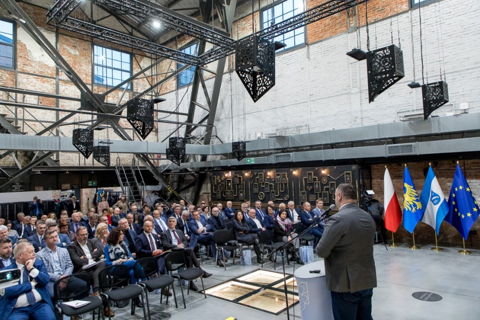 Zdjęcie w galerii na portalu naszwodzislaw.com: W Rybniku odbyła się sesja Zgromadzenia Ogólnego Śląskiego Związku Gmin i Powiatów wiadomości z regionu