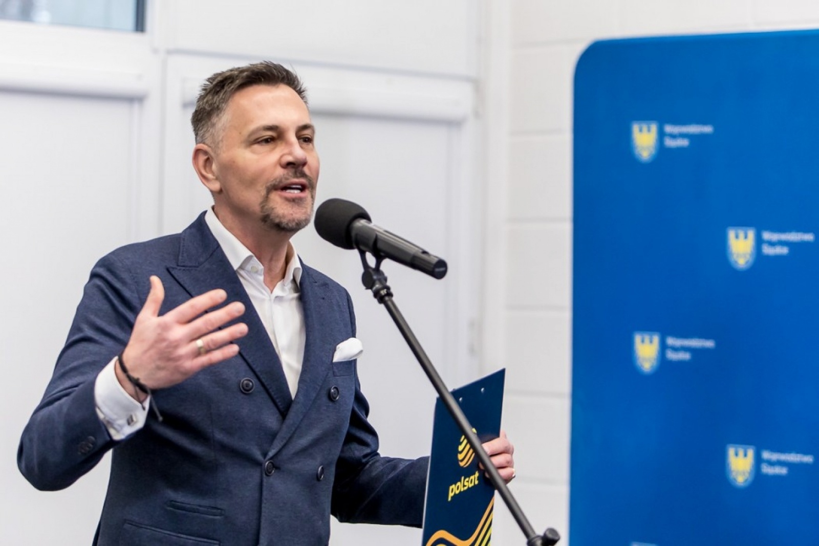 Zdjęcie w galerii na portalu naszwodzislaw.com: Sylwestrowa zabawa w Parku Śląskim wiadomości z regionu