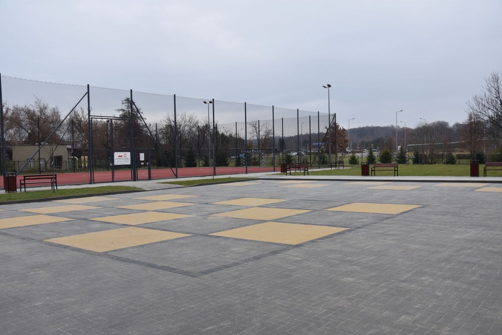 Zdjęcie w galerii na portalu naszwodzislaw.com: Nowe szaty wodzisławskiego Tischnera i Plastyka [FOTO] wiadomości z regionu