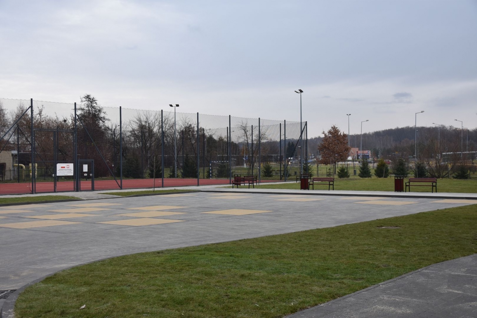 Zdjęcie w galerii na portalu naszwodzislaw.com: Nowe szaty wodzisławskiego Tischnera i Plastyka [FOTO] wiadomości z regionu