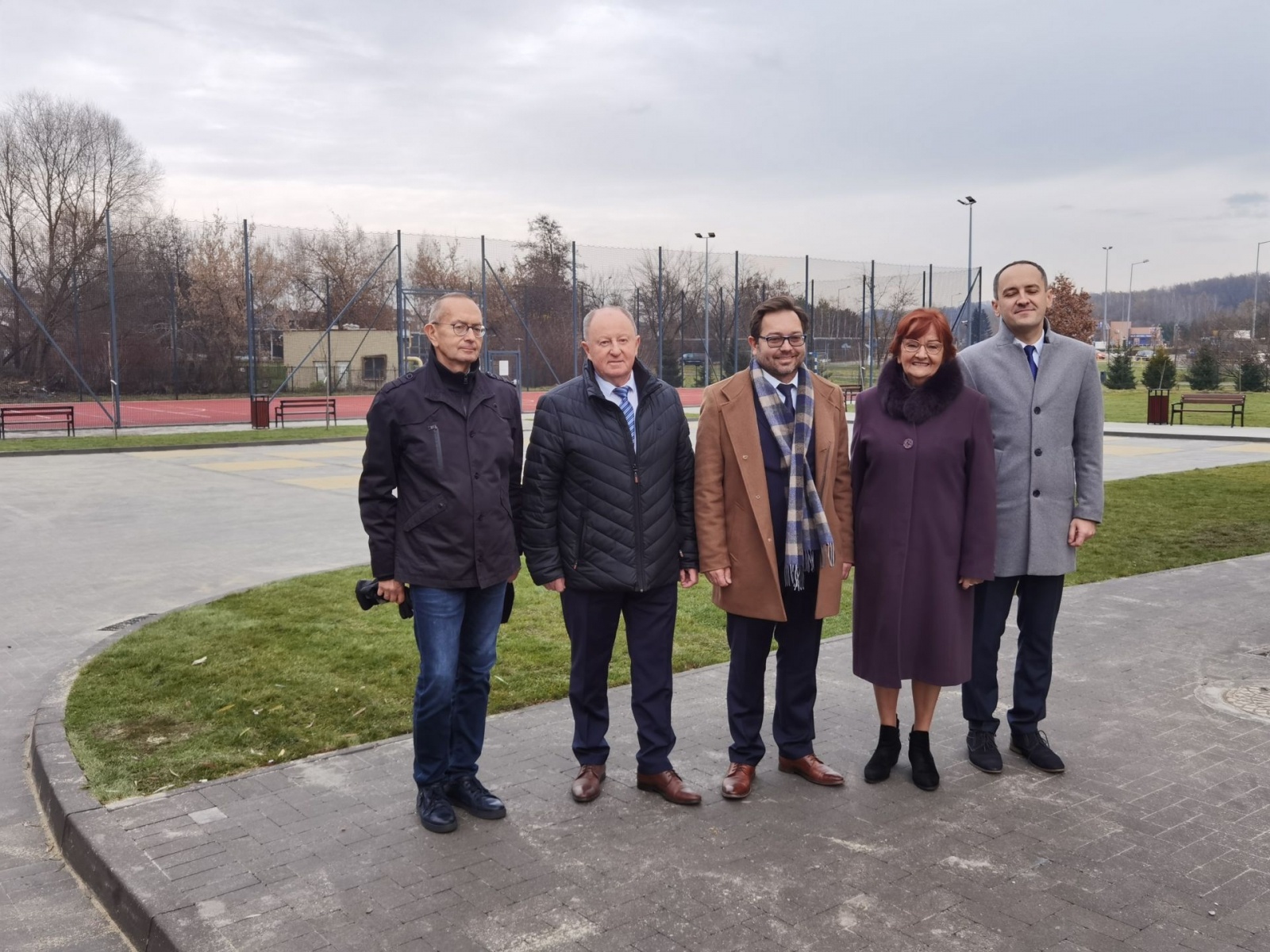 Zdjęcie w galerii na portalu naszwodzislaw.com: Nowe szaty wodzisławskiego Tischnera i Plastyka [FOTO] wiadomości z regionu