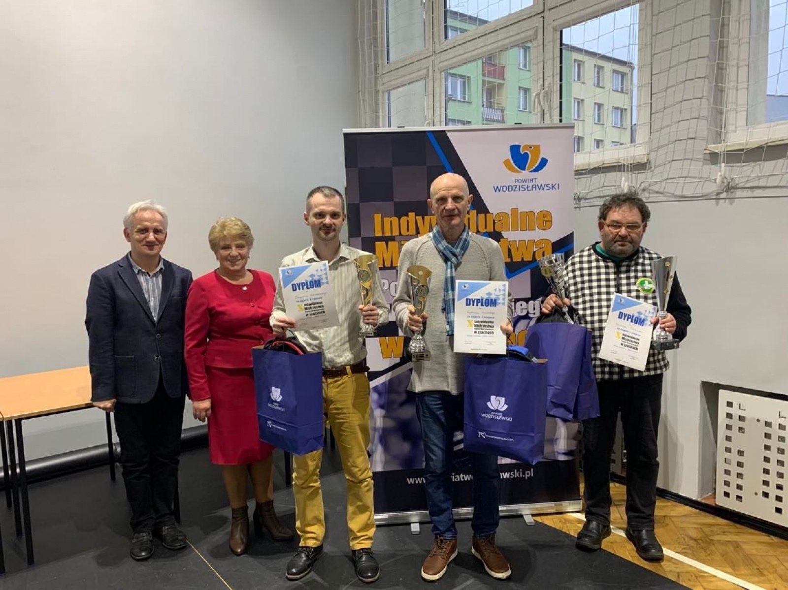 Zdjęcie w galerii na portalu naszwodzislaw.com: Szachowe mistrzostwa powiatu za nami [FOTO] wiadomości z regionu