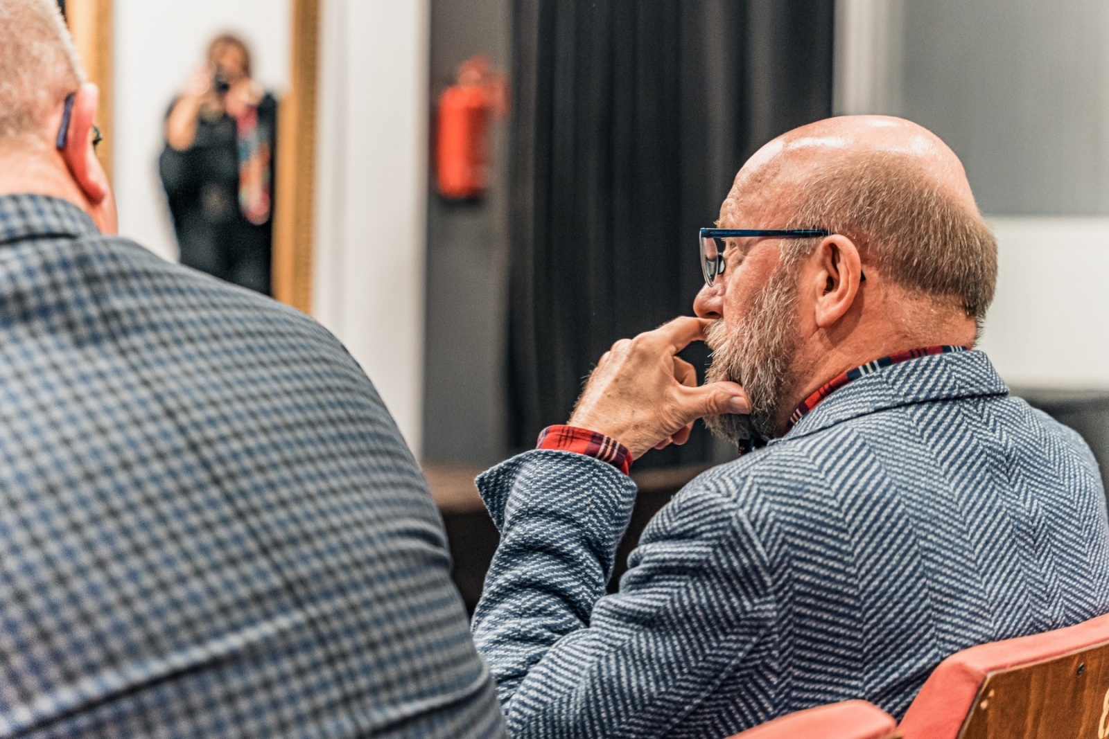 Zdjęcie w galerii na portalu naszwodzislaw.com: Artur Barciś w Gminie Godów. Odwiedził młodych aktorów, spotkał się z mieszkańcami [FOTO] wiadomości z regionu