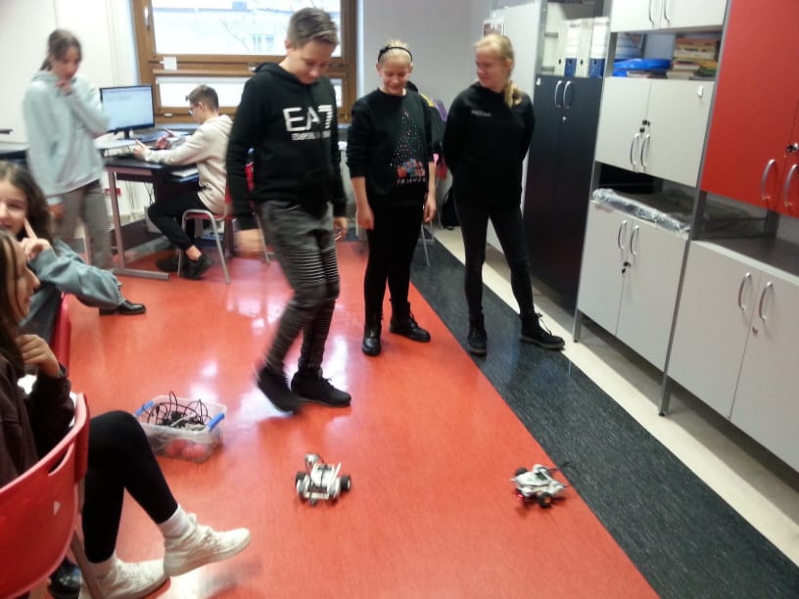 Zdjęcie w galerii na portalu naszwodzislaw.com: Naukowo i mikołajkowo w Szesnastce wiadomości z regionu