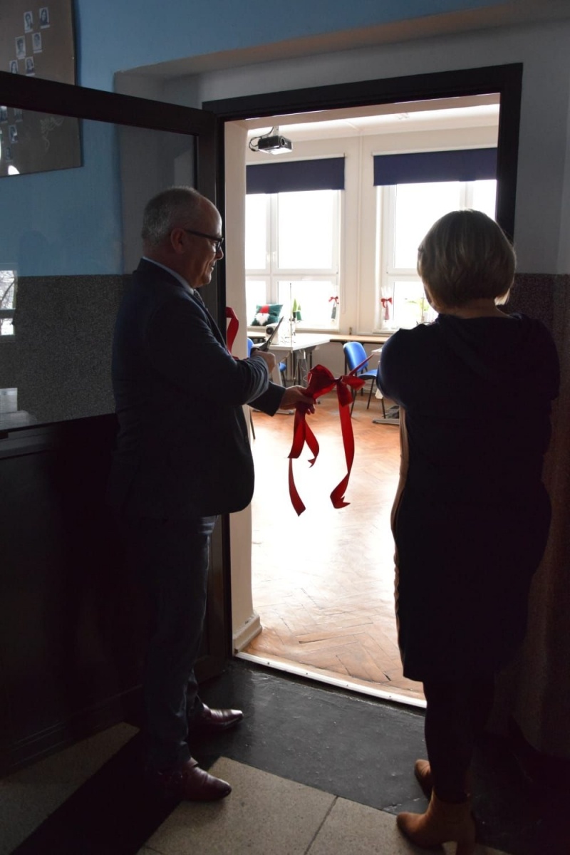 Zdjęcie w galerii na portalu naszwodzislaw.com: W Rydułtowach powstała pracownia krawiecka z prawdziwego zdarzenia [FOTO] wiadomości z regionu