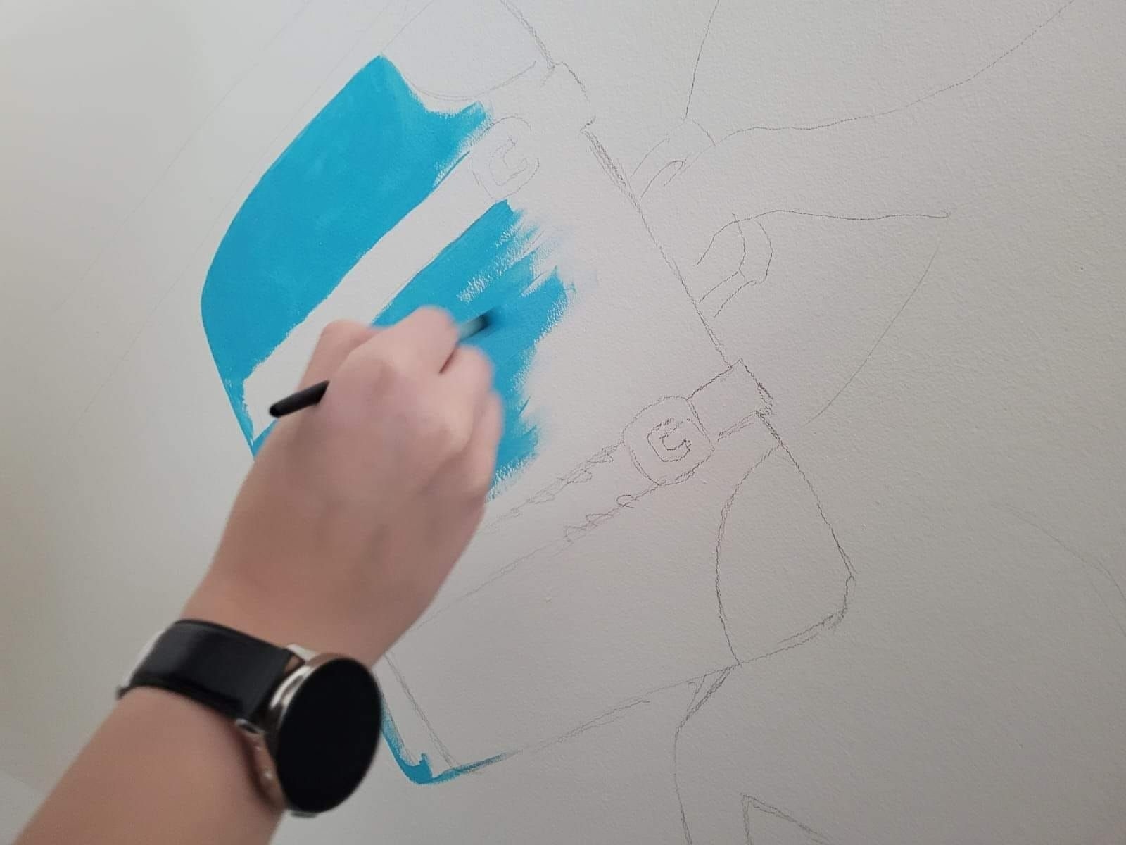 Zdjęcie w galerii na portalu naszwodzislaw.com: Licealiści malują dzieciom postaci z bajek wiadomości z regionu