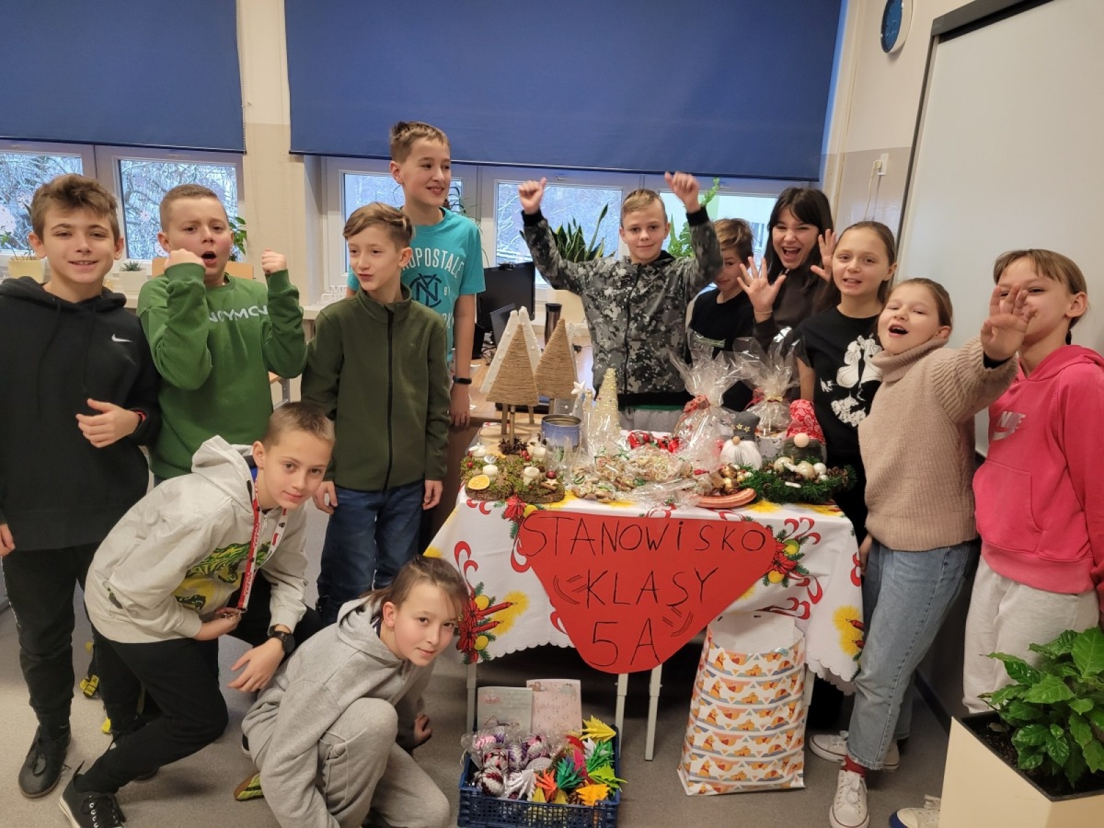 Zdjęcie w galerii na portalu naszwodzislaw.com: Kiermasz bożonarodzeniowy w ZS1 wiadomości z regionu