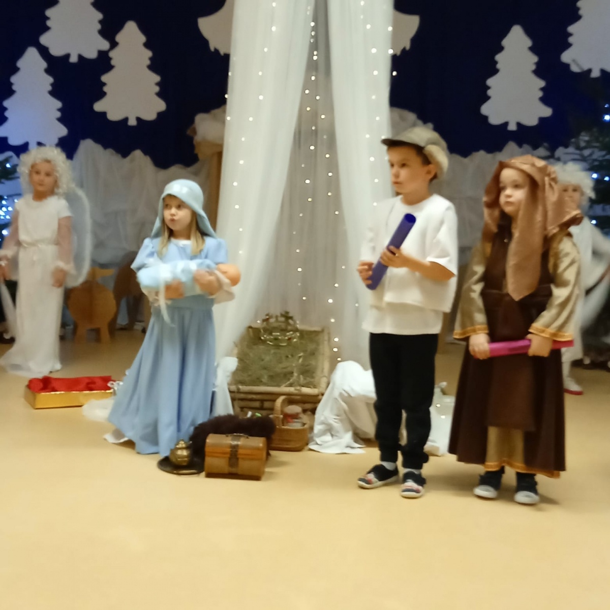 Zdjęcie w galerii na portalu naszwodzislaw.com: Jasełka w wodzisławskiej Osiemnastce wiadomości z regionu