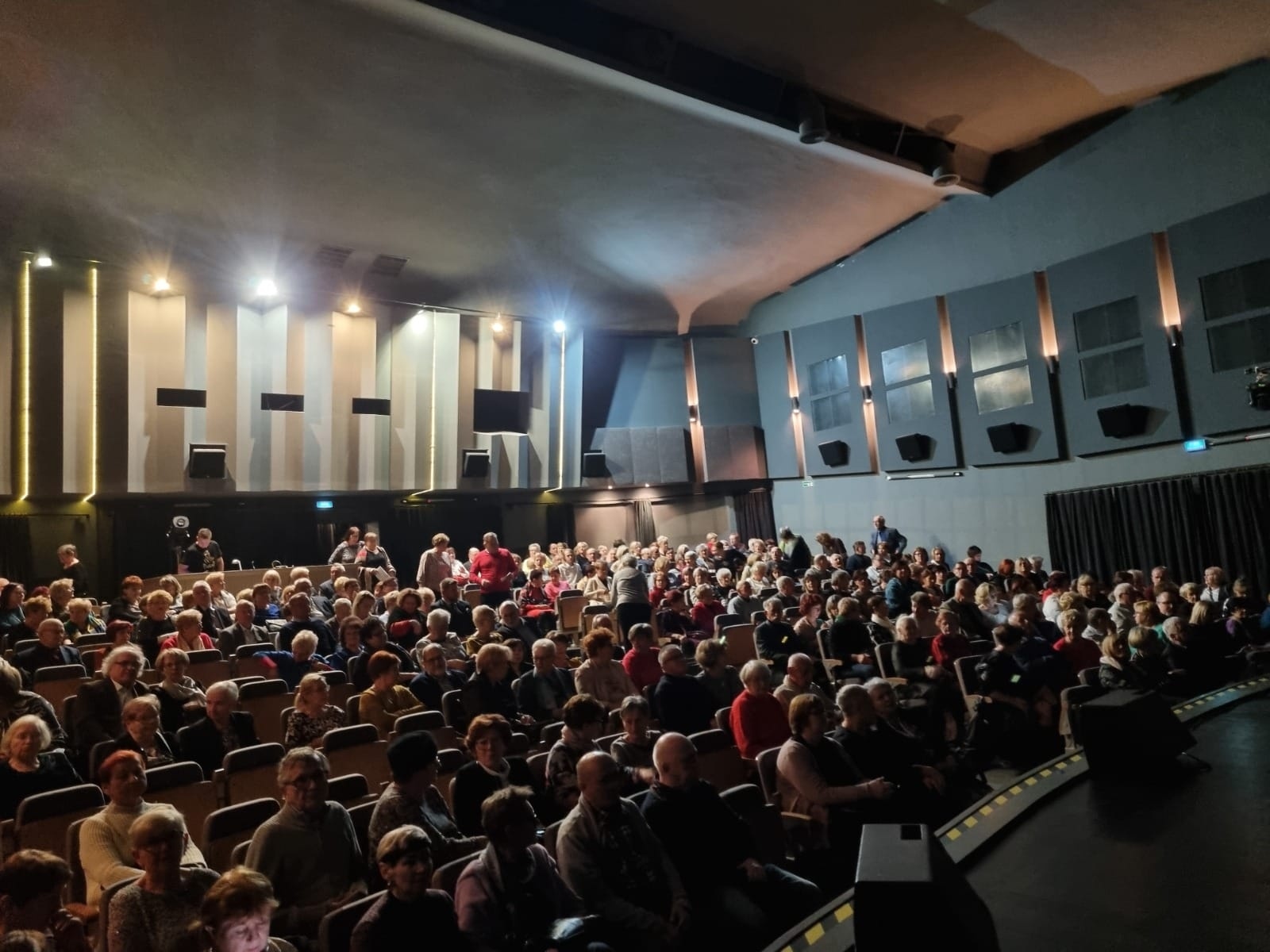 Zdjęcie w galerii na portalu naszwodzislaw.com: Przedsylwestrowy koncert WUTW za nami wiadomości z regionu