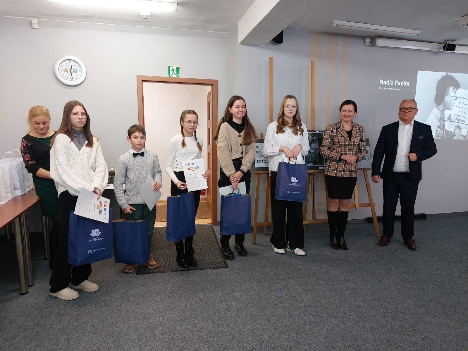 Zdjęcie w galerii na portalu naszwodzislaw.com: Julia i Marek najlepiej ubrali się w książkę wiadomości z regionu