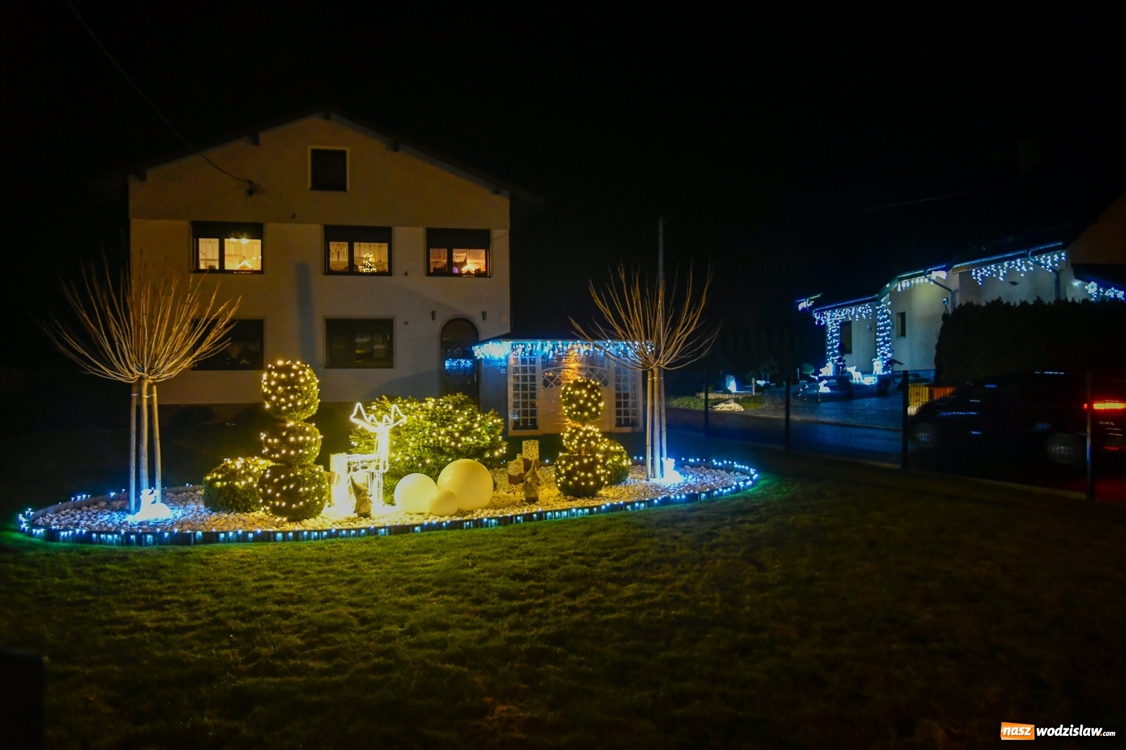 Zdjęcie w galerii na portalu naszwodzislaw.com: Świąteczna bajkowa Nowa Wioska [FOTO i WIDEO] wiadomości z regionu