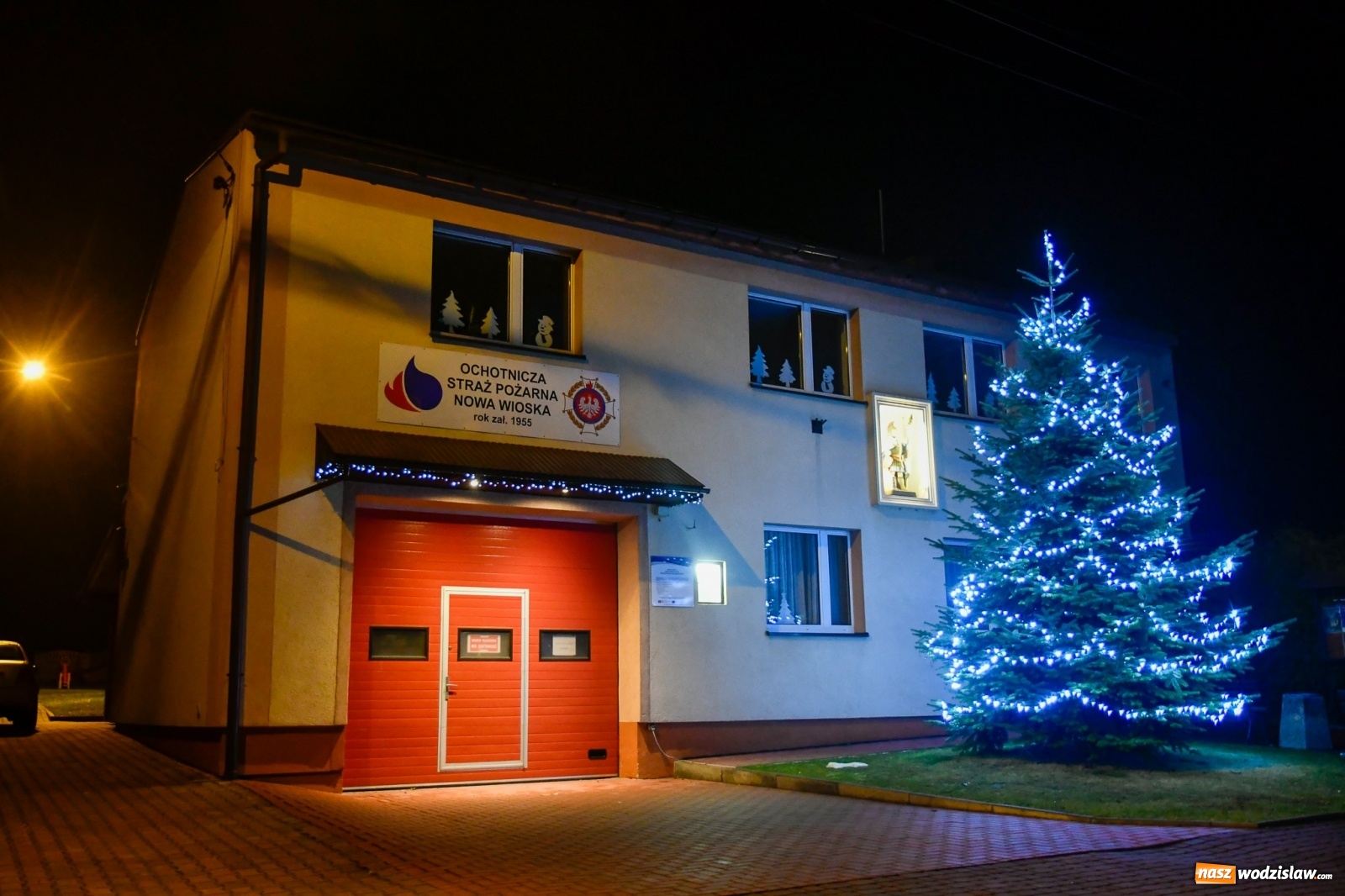 Zdjęcie w galerii na portalu naszwodzislaw.com: Świąteczna bajkowa Nowa Wioska [FOTO i WIDEO] wiadomości z regionu