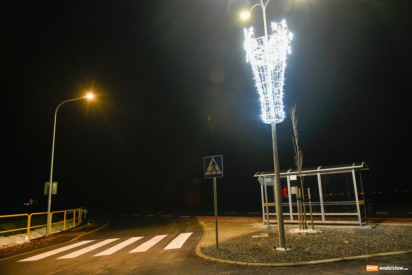 Zdjęcie w galerii na portalu naszwodzislaw.com: Świąteczna bajkowa Nowa Wioska [FOTO i WIDEO] wiadomości z regionu