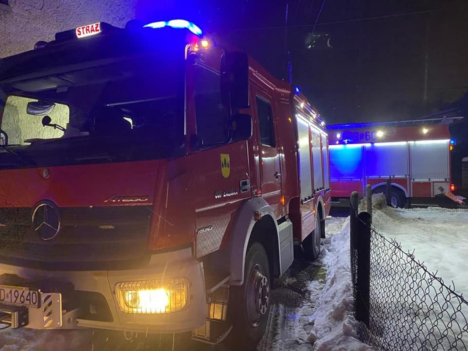 Zdjęcie w galerii na portalu naszwodzislaw.com: Przy Słonecznej w Godowie zapaliła się sadza w kominie wiadomości z regionu