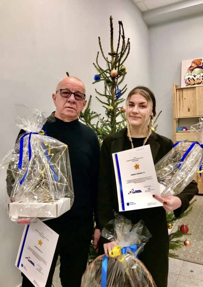 Zdjęcie w galerii na portalu naszwodzislaw.com: Znamy wyniki konkursu na Rydułtowską Gwiazdkę 2022 wiadomości z regionu