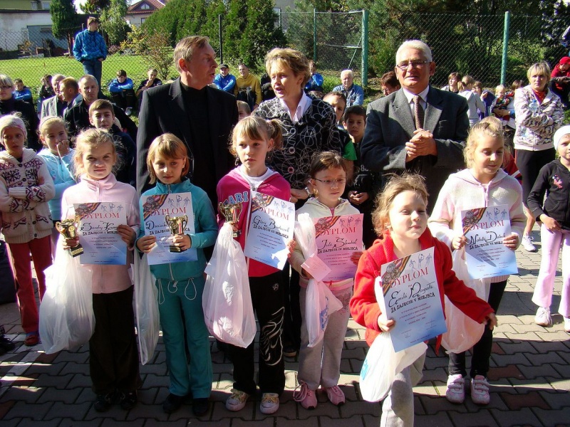 Zdjęcie w galerii na portalu naszwodzislaw.com: Bieg uliczny w słusznej sprawie wiadomości z regionu